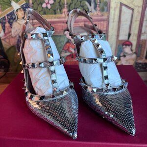 Valentino Garavani Rockstud Metallic Silver T-Strap Pumps Size 39 Authentic